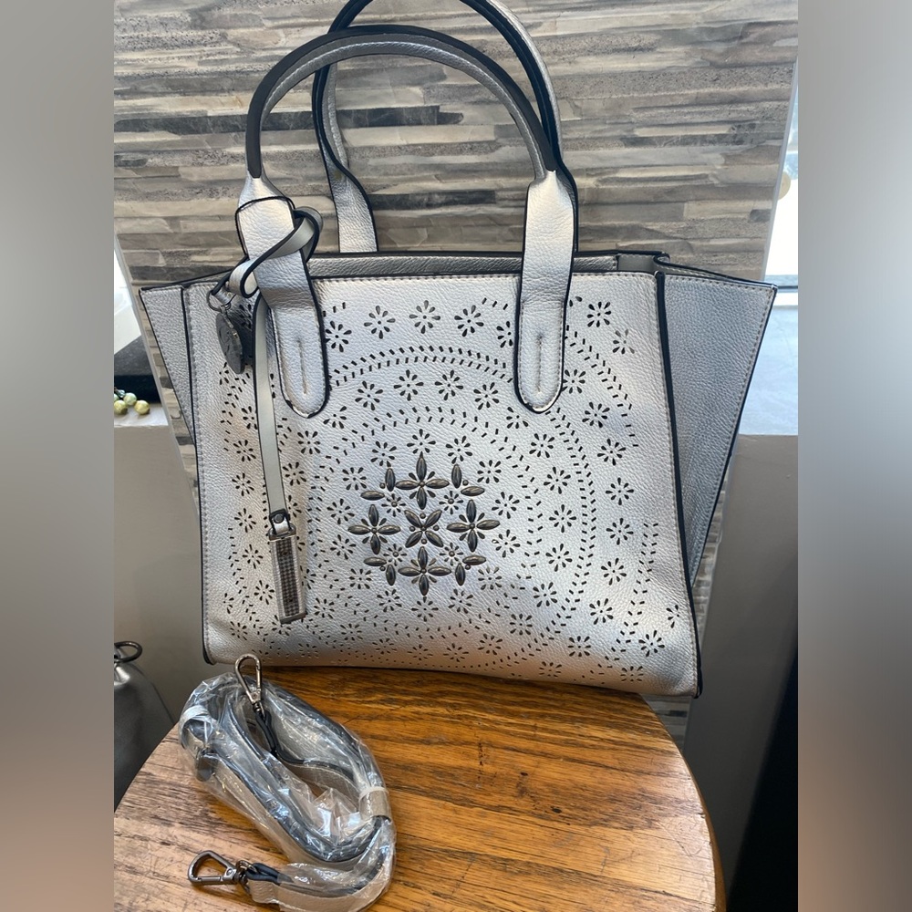 Galian Preforated handbag